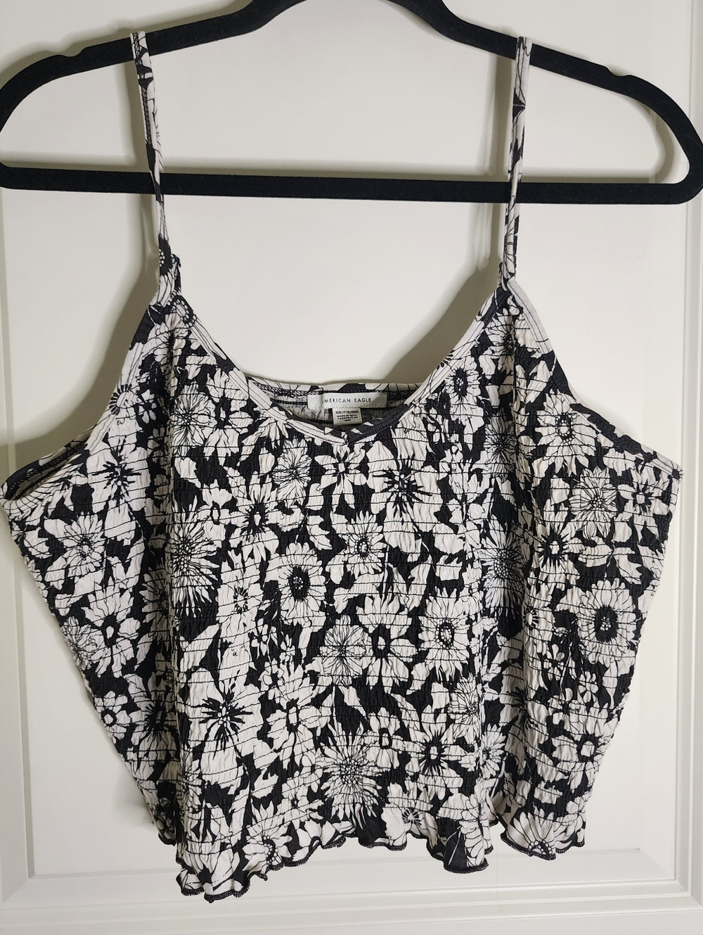 American Eagle Outfitters Black & White Floral Cold-Shoulder Cami Size XXL